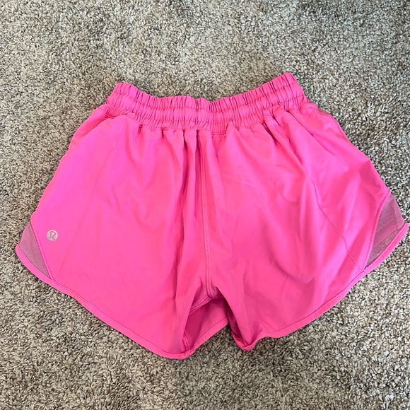 lululemon athletica Pants - Lululemon Hotty Hot Short